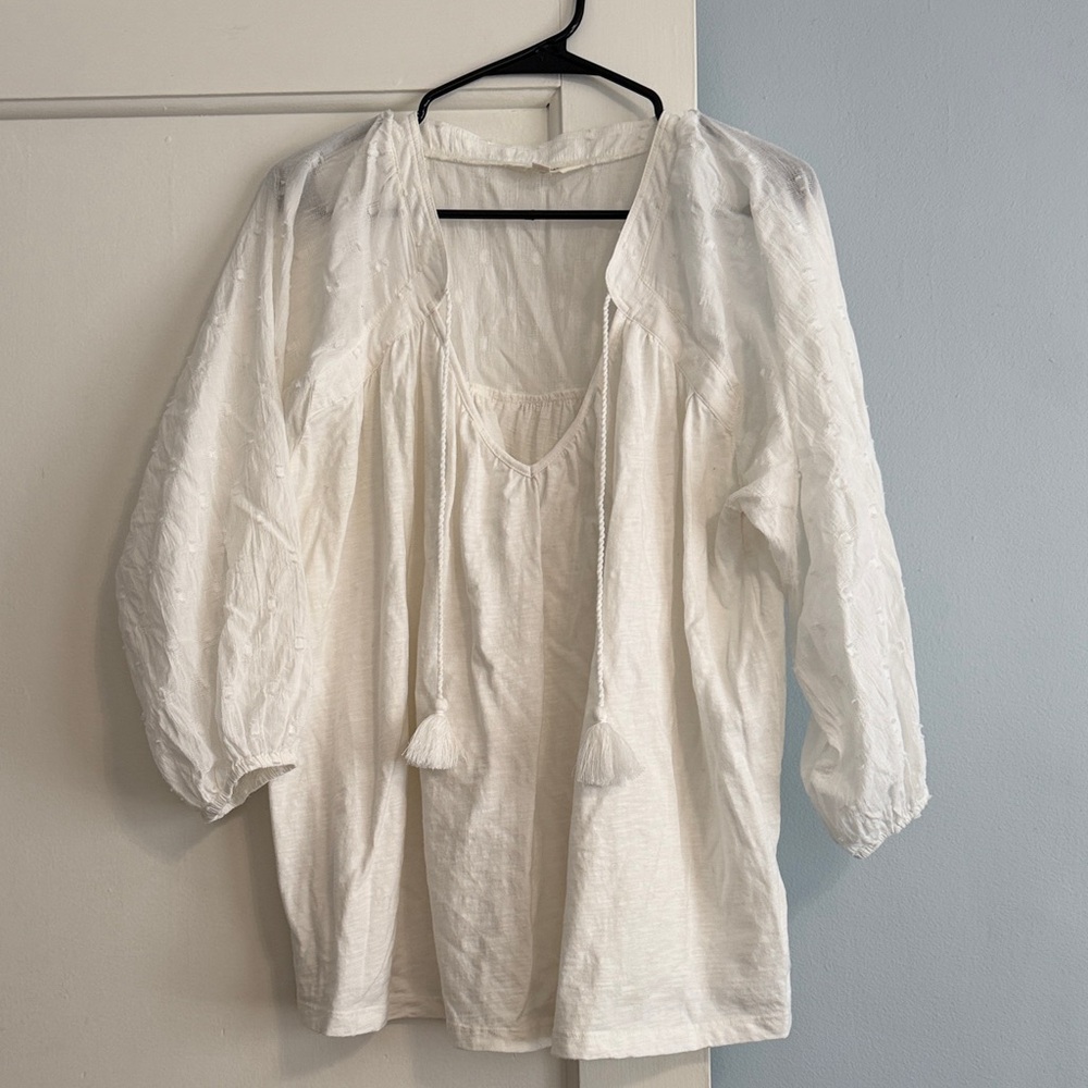 Lucky Brand White Embroidered Peasant Blouse 🤍